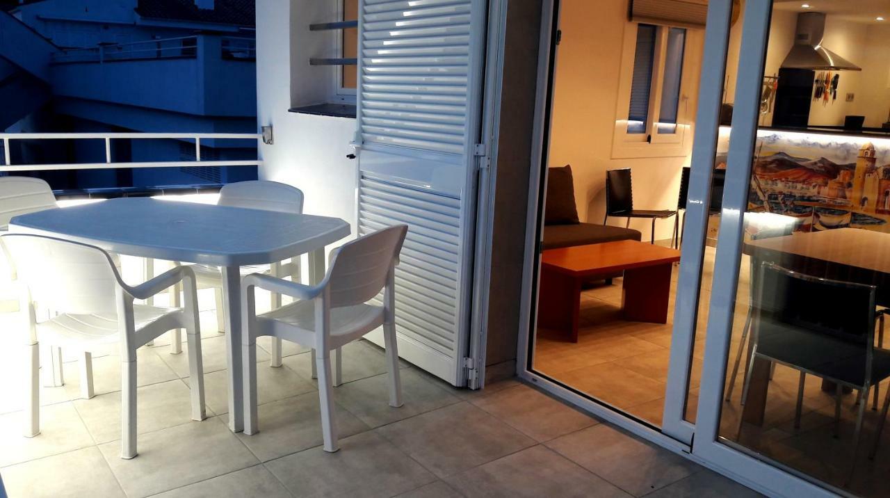 Residencia Platja De Roses Apartman Kültér fotó
